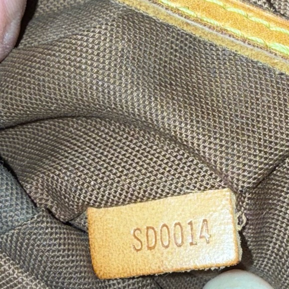 AUTHENTIC Louis Vuitton MM Alma Bag - Vintage Condition (Needs TLC) - Picture 11 of 11